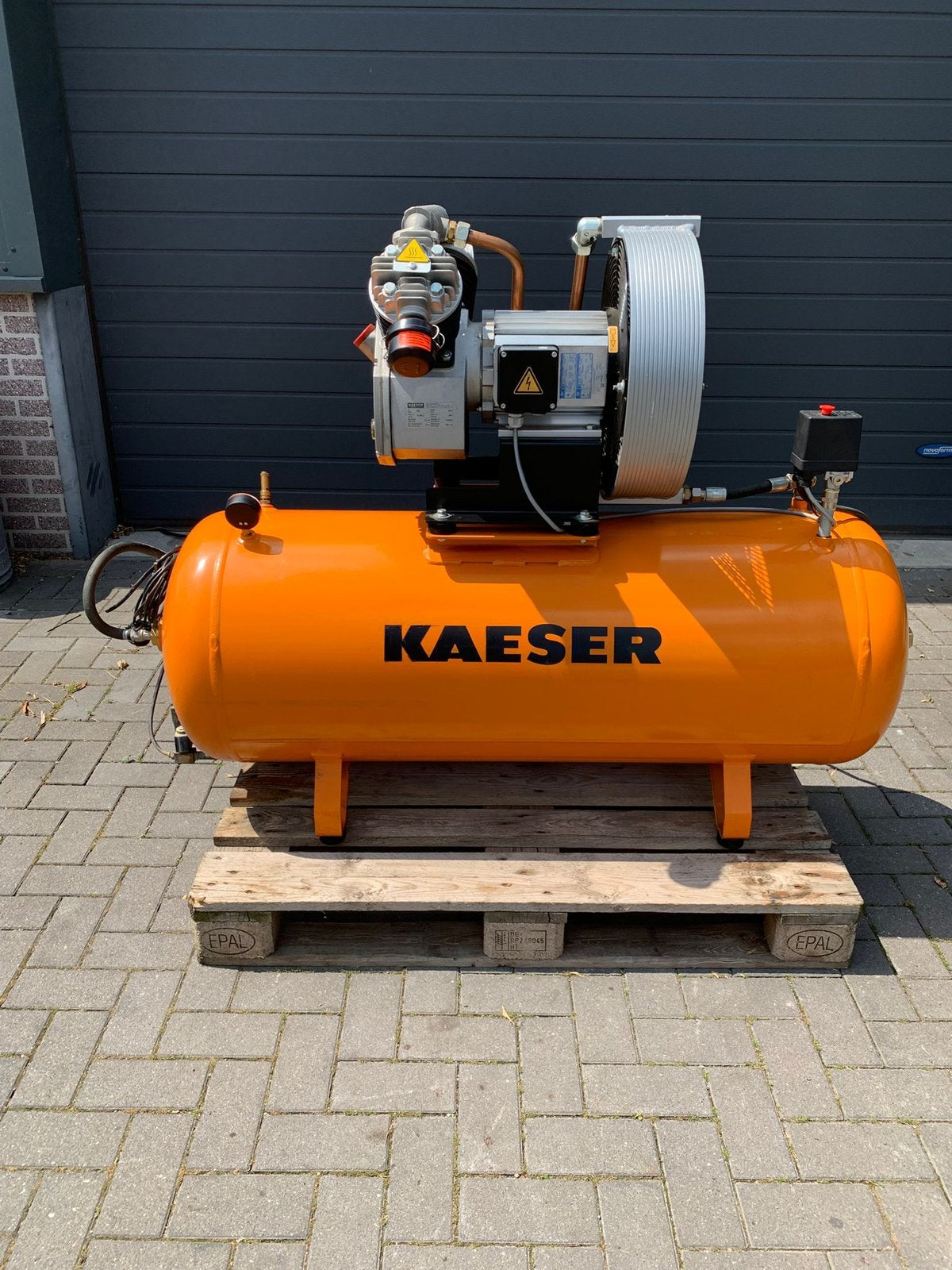 3kw kaeser zuigercompressor, 100 liter of meer, Ophalen of Verzenden, Zo goed als nieuw