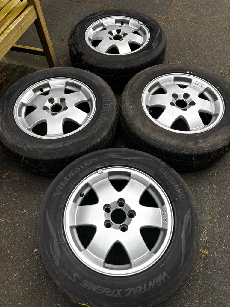 Originele Volvo XC velgen met winterbanden, Auto-onderdelen, Banden en Velgen, Ophalen, 16 inch, Banden en Velgen, Winterbanden