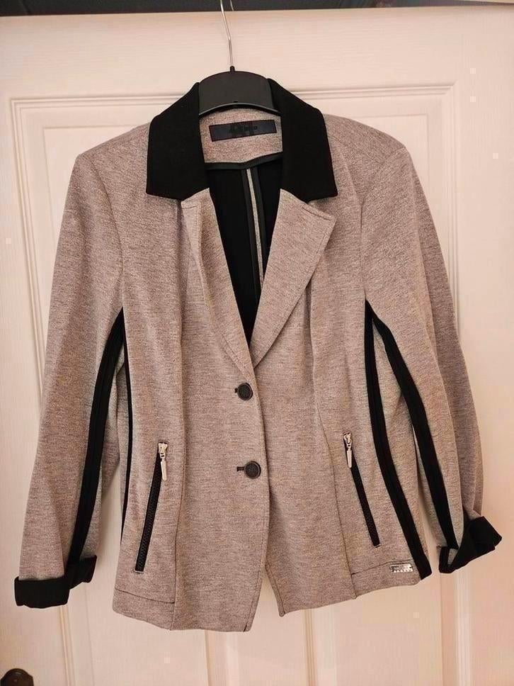 Mooi jasje van Airfield beige met zwart maat 42, Ophalen of Verzenden, Zo goed als nieuw, Maat 42/44 (L), Beige
