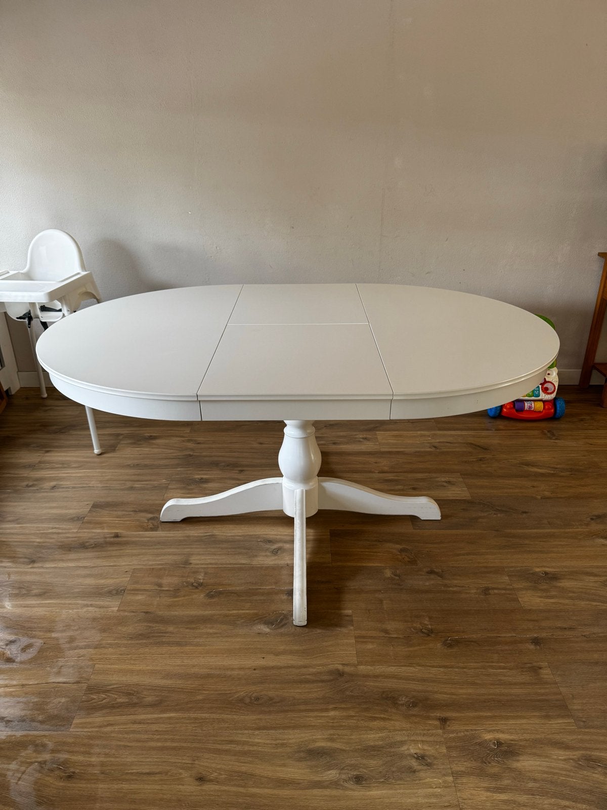 IKEA Uitschuifbare ovale eettafel - Wit, Gebruikt, 100 tot 150 cm, Ophalen of Verzenden, 150 tot 200 cm