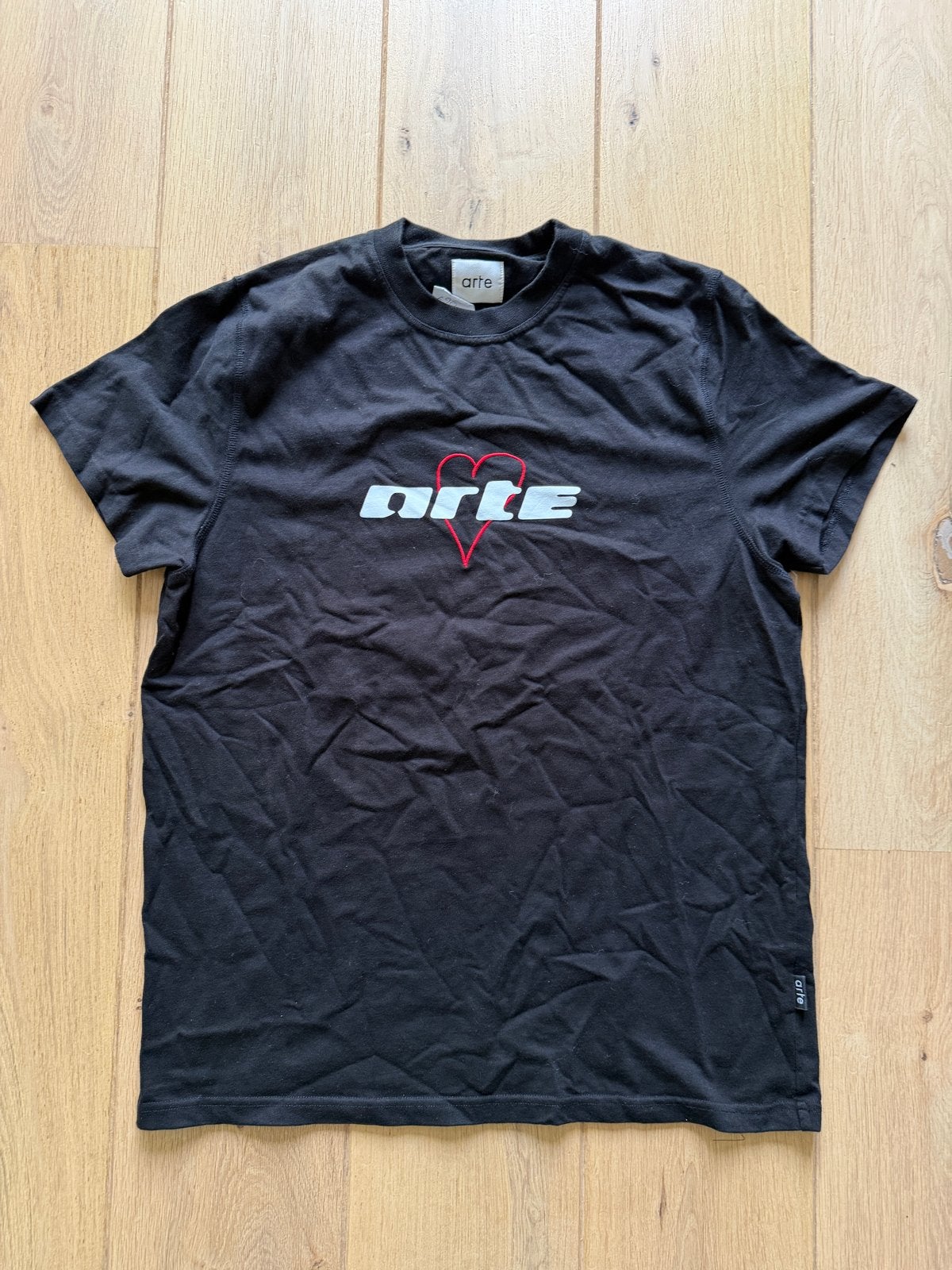 Arte Antwerp T-shirt Zwart met Logo en Hartje maat S, Ophalen of Verzenden, Zo goed als nieuw, Maat 48/50 (M), Zwart