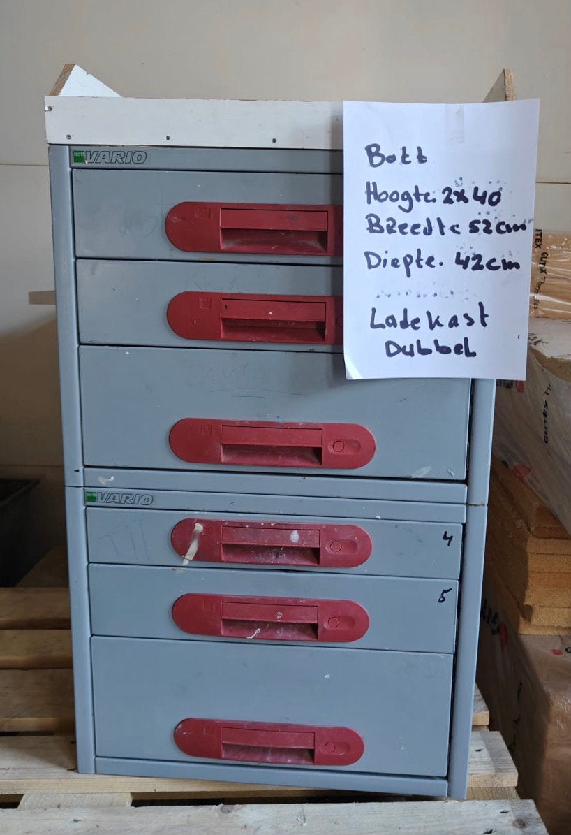 BOTT bus inbouw 2 ladekasten gekoppeld H 40x B 52x D 42 cm, Ophalen, Gebruikt