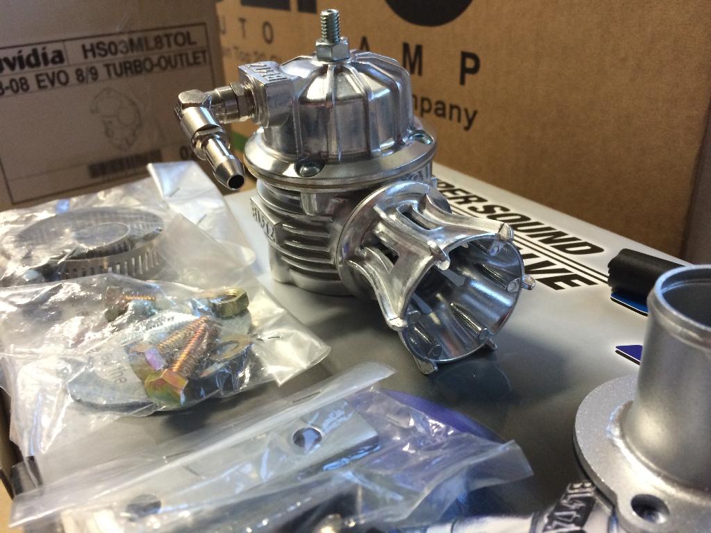 Blitz Blow Off valve kit BOV - Toyota Celica GT4 ST205, Auto diversen, Tuning en Styling, Ophalen of Verzenden