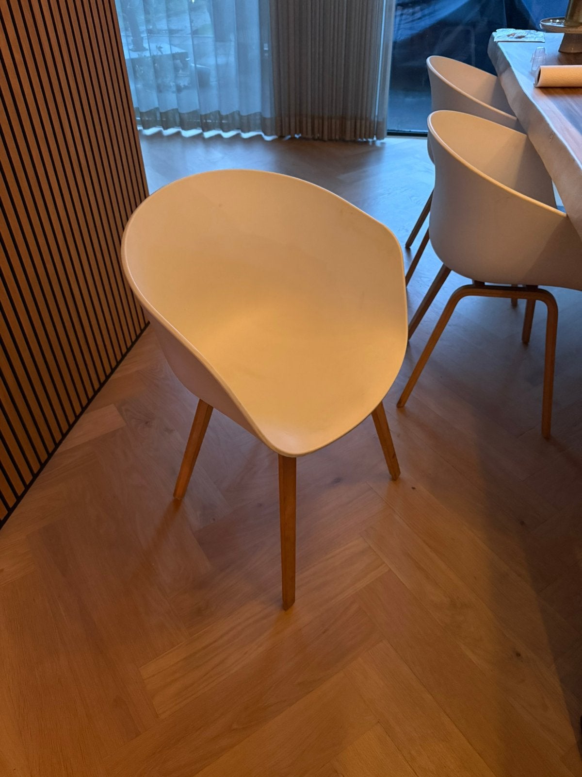 HAY AAC22 Design Eetkamerstoelen Wit Eiken (6 Stuks), Huis en Inrichting, Stoelen, Ophalen