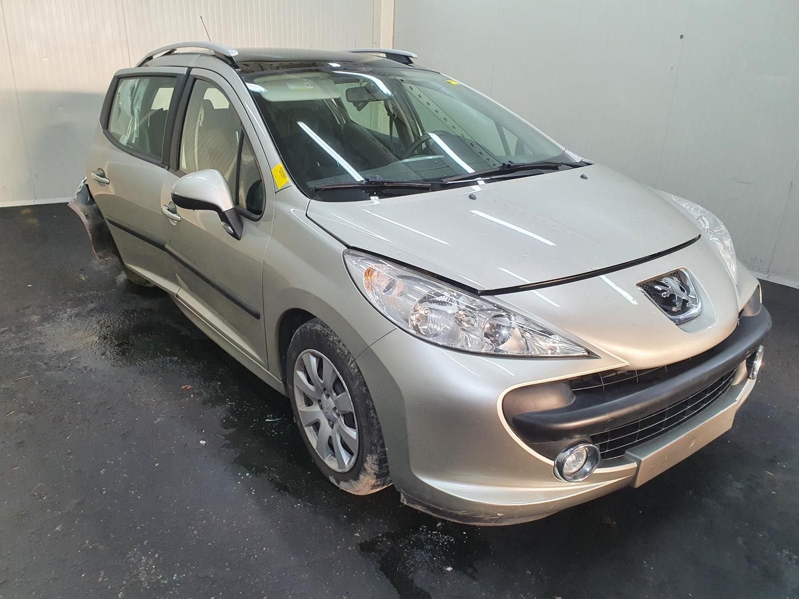 Peugeot 207 2009 voorkop (plaatwerk koelers verlichting ed), Auto-onderdelen, Ophalen, Gebruikt, -, -