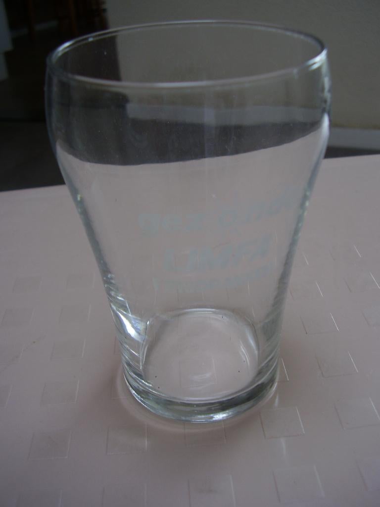 Limonade glas Limfa   Baarle Nassau, Verzamelen, Biermerken, Verzenden, Glas of Glazen, Overige merken