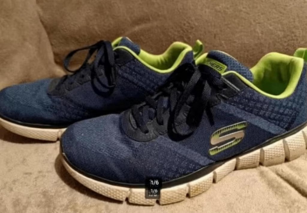 Skechers relaxed fit maat 42 (27cm) sportschoenen, Sportschoenen, Ophalen of Verzenden, Gedragen
