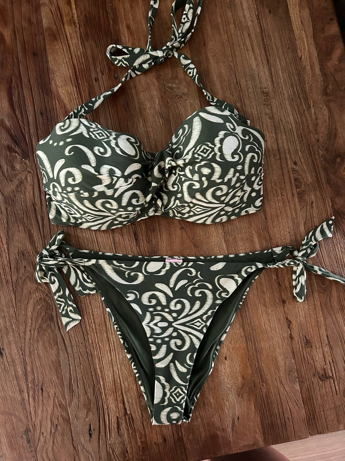 Hunkemöller Bikini Set - Groen met Wit Patroon, Kleding | Dames, Badmode en Zwemkleding, Ophalen, Nieuw, Groen, Bikini