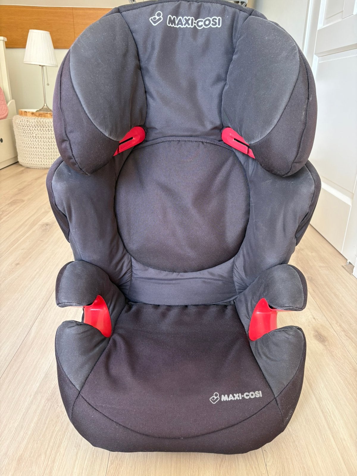 Maxi Cosi autostoel/zittingverhoger, Ophalen, Autogordel, 9 t/m 18 kg, Zo goed als nieuw