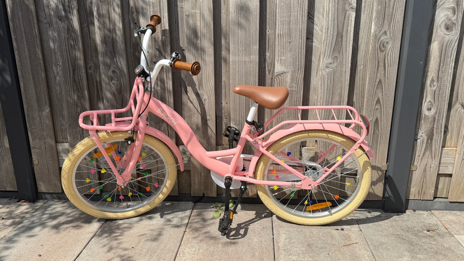 Roze kinderfiets 20 inch met bagagedrager, Ophalen, Gebruikt, Velgrem, Handrem