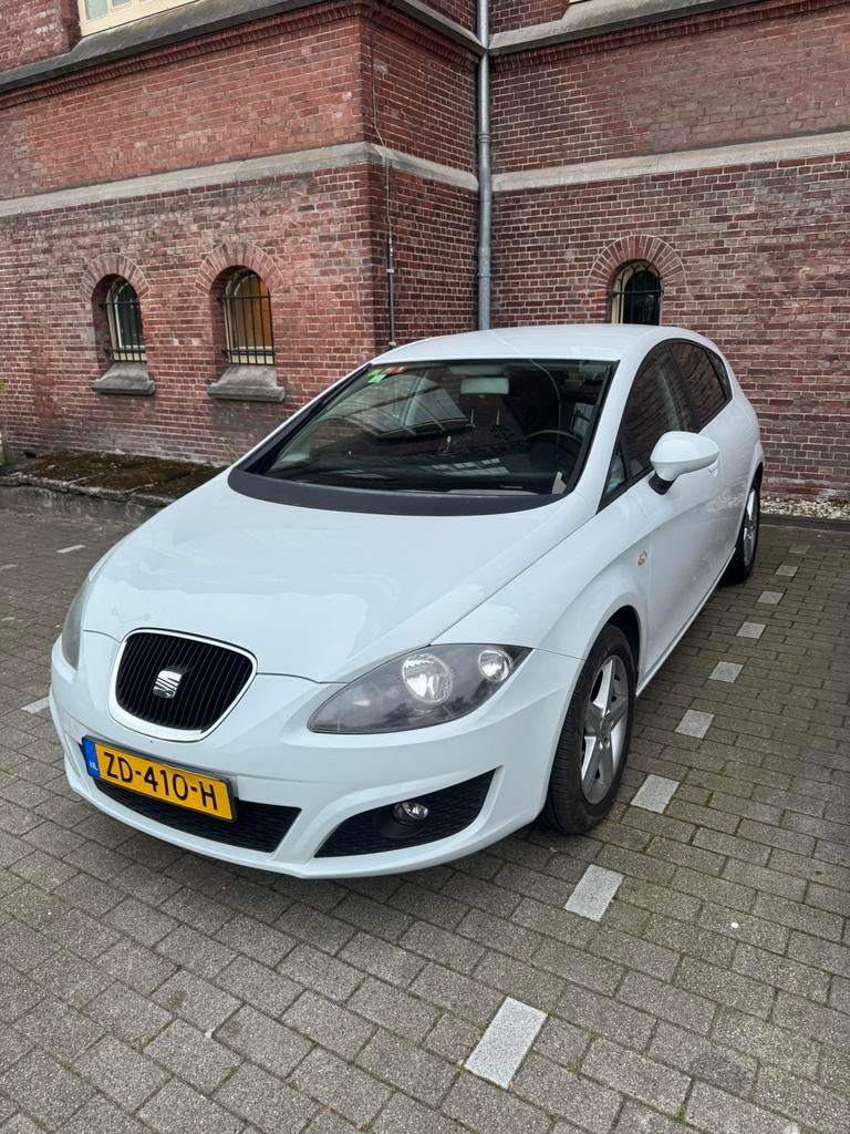 Seat 2012 Wit, Auto's, Seat, Wit, 1245 kg, Particulier, Geïmporteerd