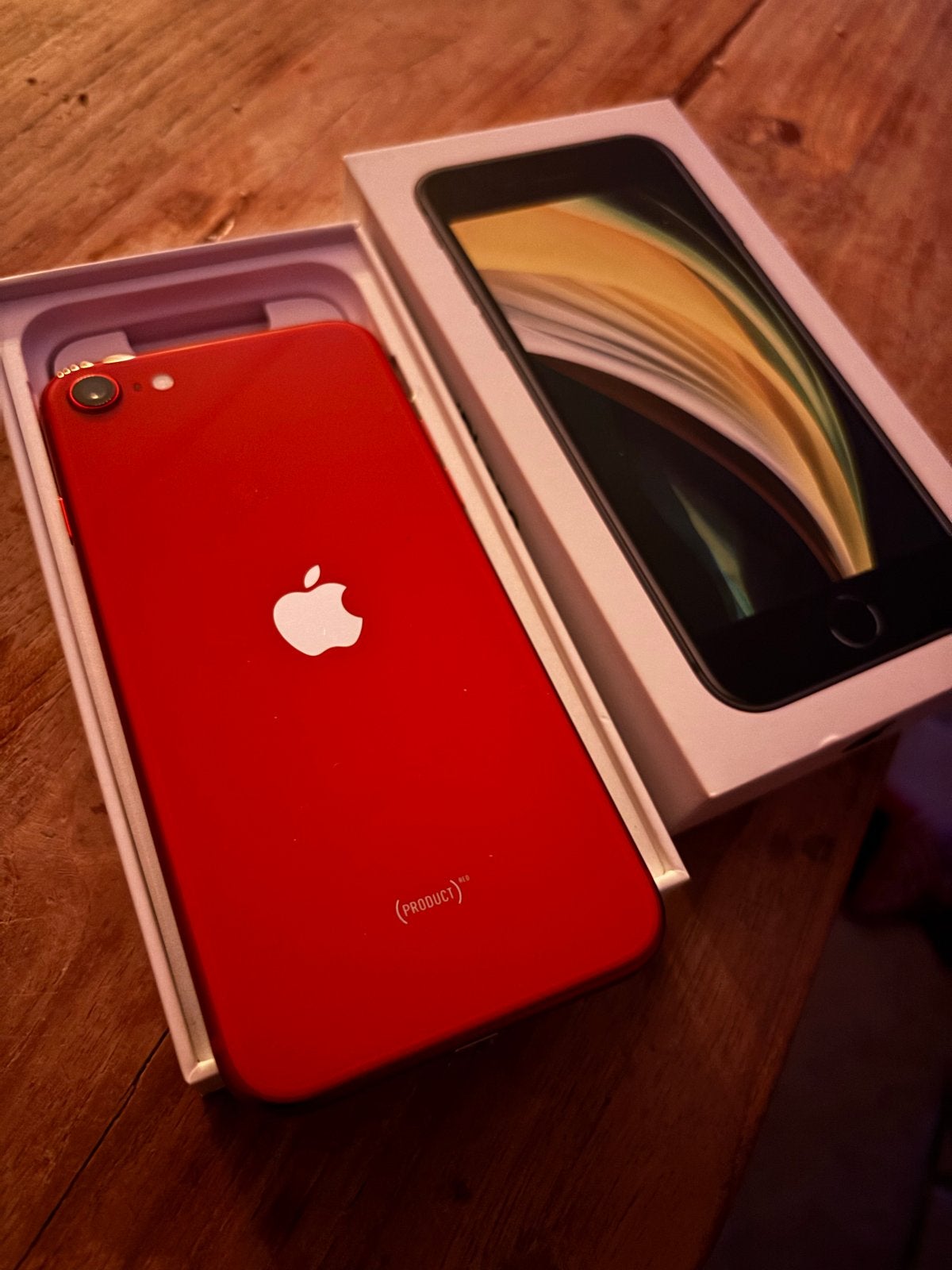 iPhone SE 2020 Product Red 64GB - Zo goed als nieuw, 83 %, Ophalen of Verzenden, Zo goed als nieuw, 64 GB