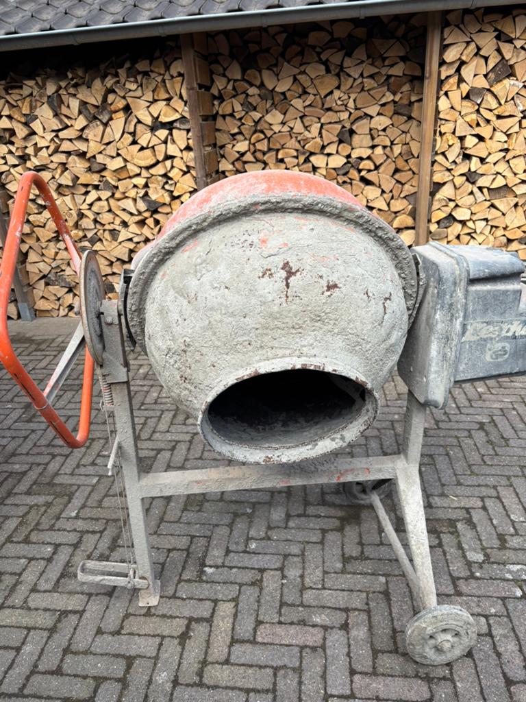 Te koop: Lescha betonmolen, Doe-het-zelf en Verbouw, Ophalen, Gebruikt