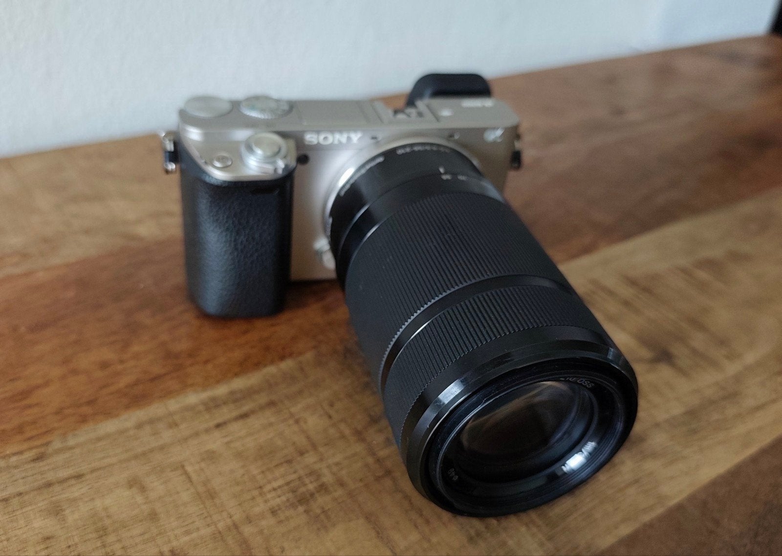 Sony A6000 + 55-210mm telelens, incl. 10mnd garantie!, Sony E-mount, Gebruikt, Sony, Zonnekap