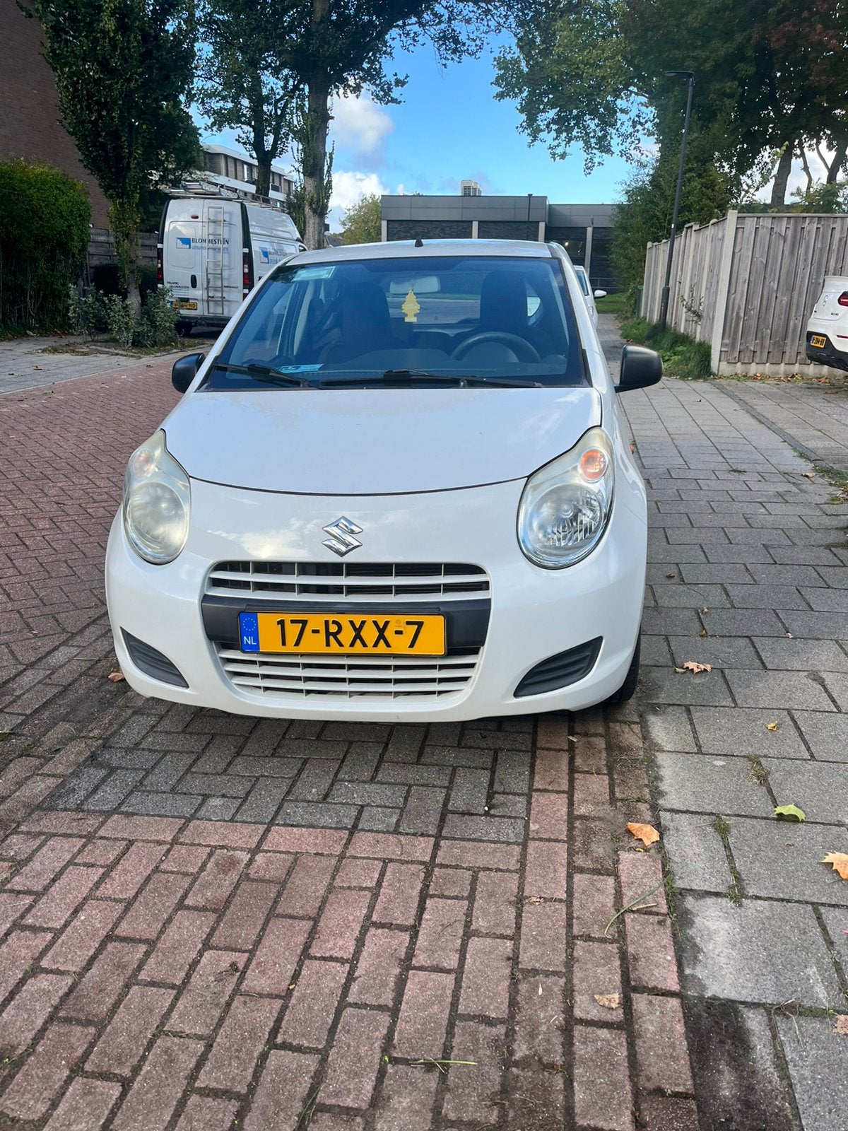 Suzuki Alto 1.0 2011 Wit, Voorwielaandrijving, 200 kg, 4 stoelen, Origineel Nederlands