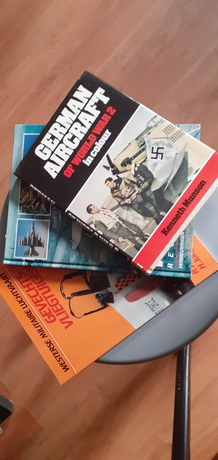 Boeken over militaire luchtvaart en vliegtuigen, Luchtmacht, Tweede Wereldoorlog, Gelezen, Christopher Chant, R. Kolkmeijer, H. Jungen, Kenneth Munson