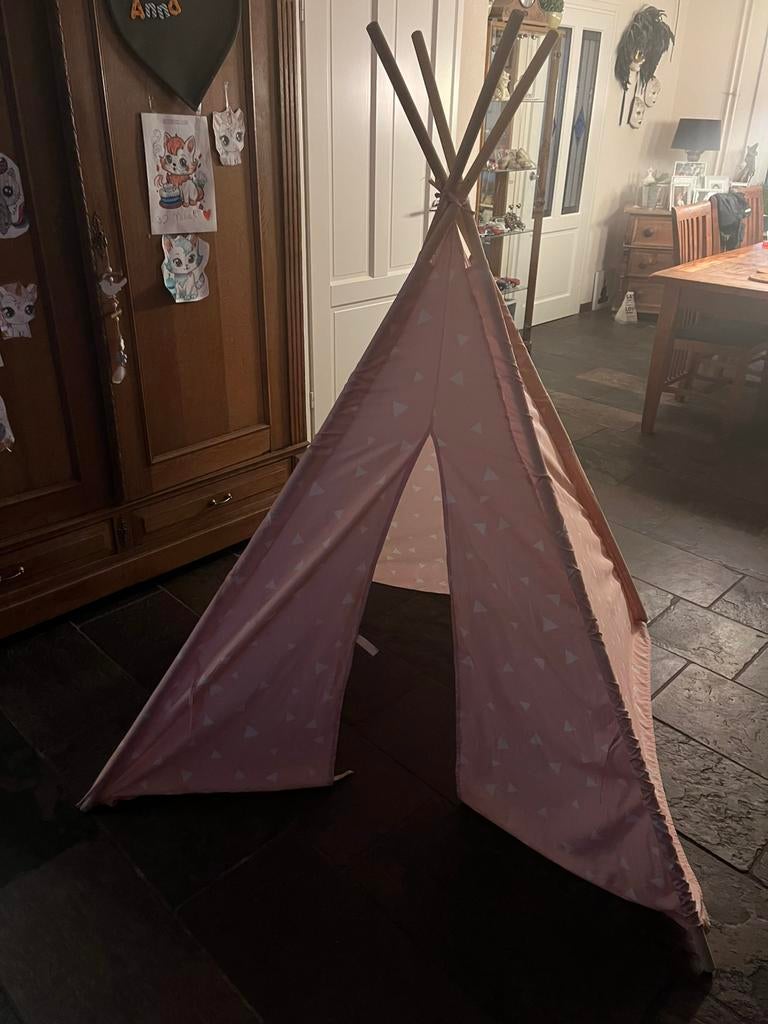 Wit/roze tipi tent, Ophalen, Zo goed als nieuw