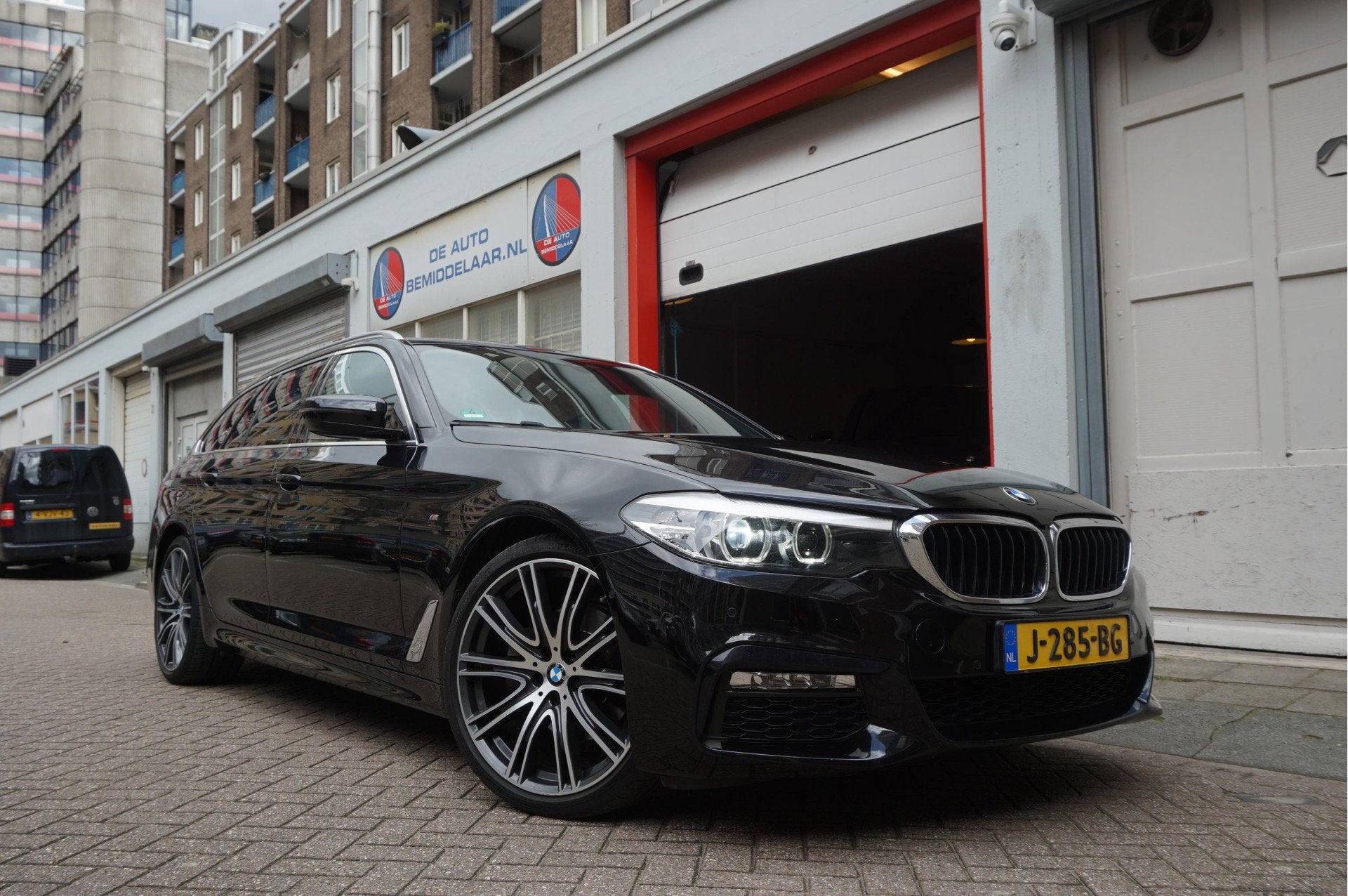 BMW 5 Serie Touring 520i High Executive M-SPORT | 20inch | E, Auto's, Automaat, Achterwielaandrijving, Gebruikt, Euro 6