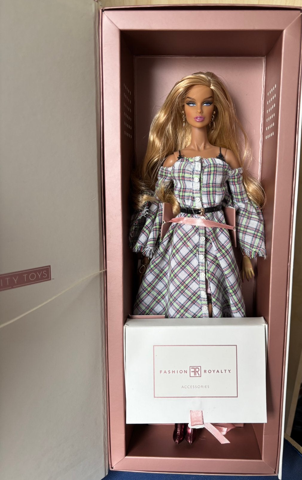 Fashion Royalty Vanessa French Kiss RFB, Ophalen of Verzenden, Zo goed als nieuw, Pop