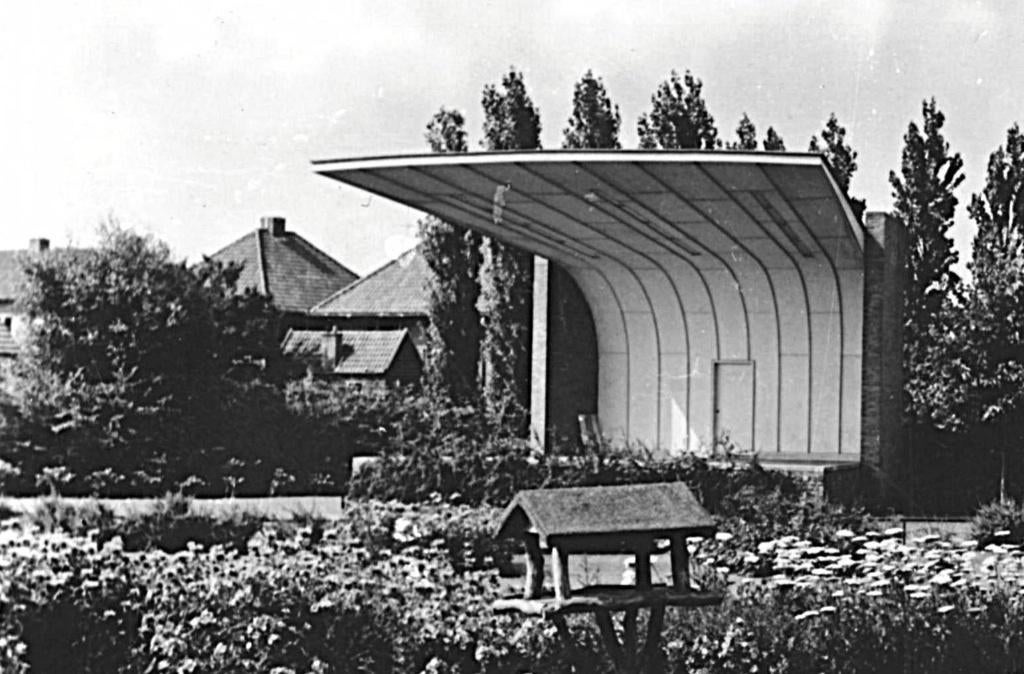 983525 Nijverdal Muziektent Politiebureau Ov 1960 Onbeschr, Verzamelen, Ansichtkaarten | Nederland, Ophalen of Verzenden, 1960 tot 1980