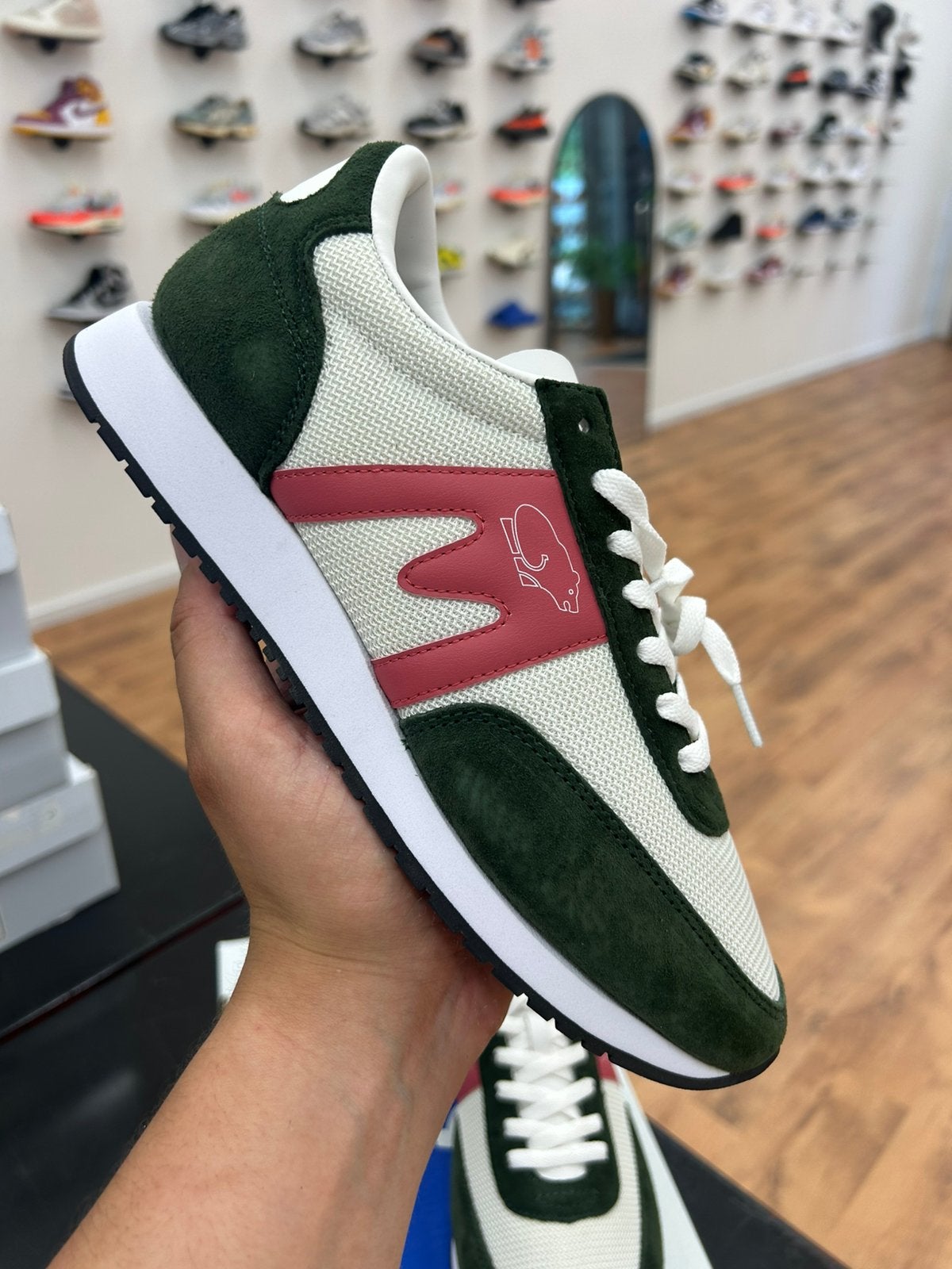 Karhu Albatross 82 – Kombu Green / Mineral Red maat 40, Overige kleuren, Nieuw, Ophalen of Verzenden, A