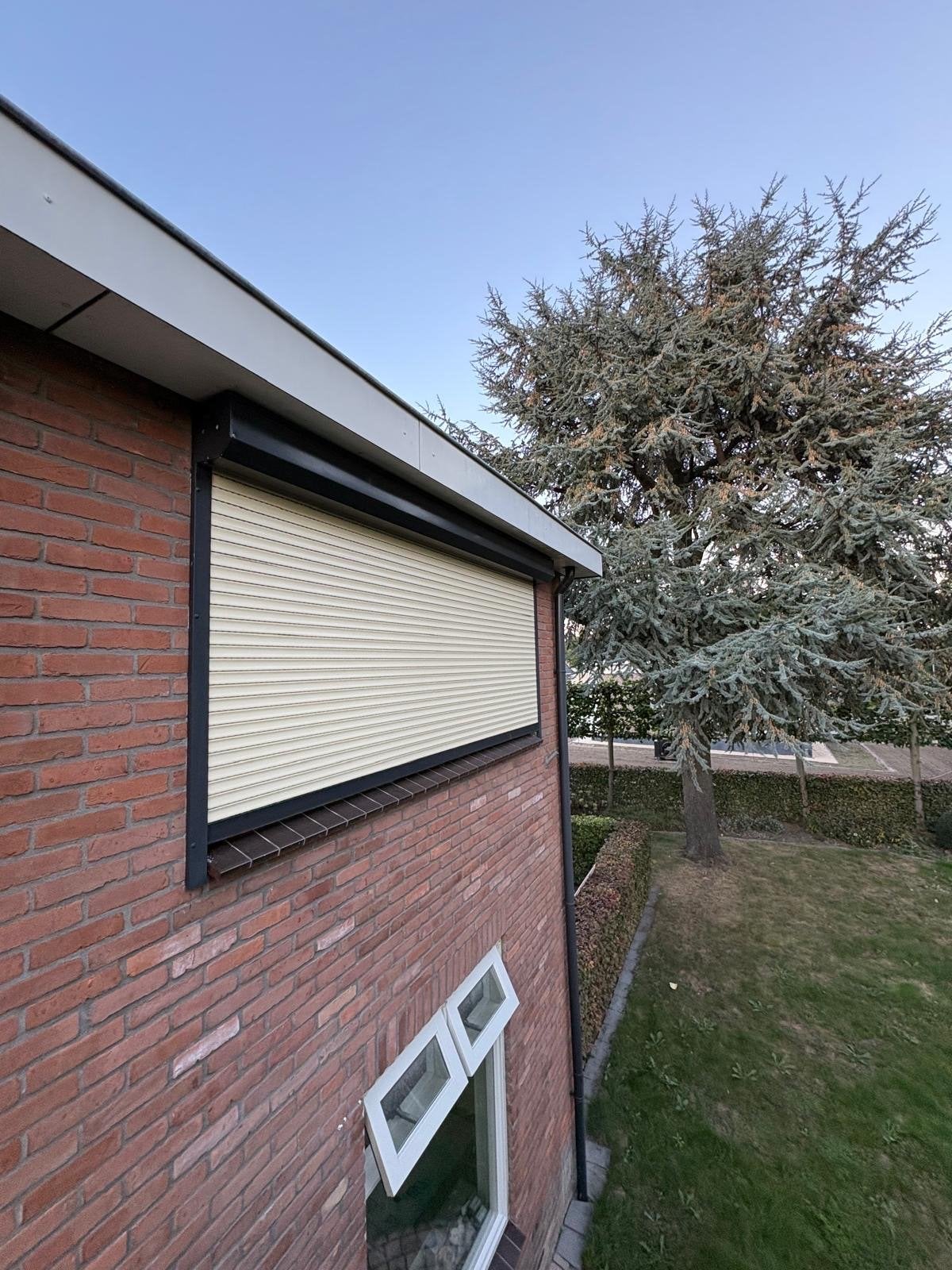 Rolluik elektrische bediening, Ophalen