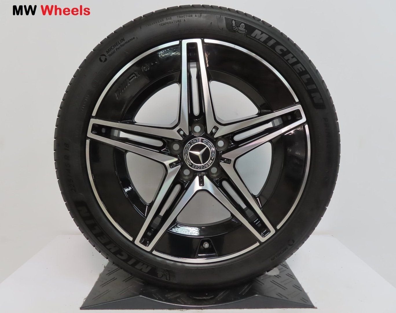 Mercedes 18 inch velgen AMG C W206 300E 400E met zomerbanden, 18 inch, Gebruikt, -, -