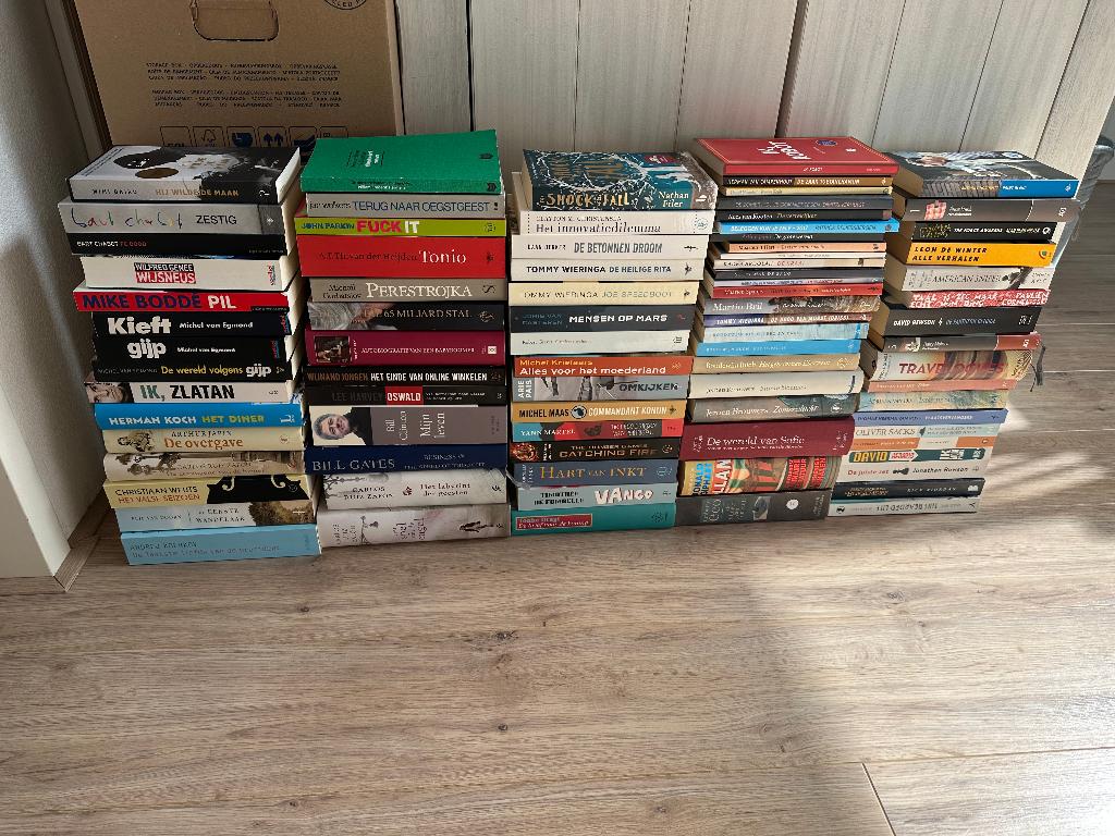 Diverse Boeken Romans (meer dan 100 boeken), Gelezen, Tommy Wieringa, Ophalen of Verzenden, Nederland