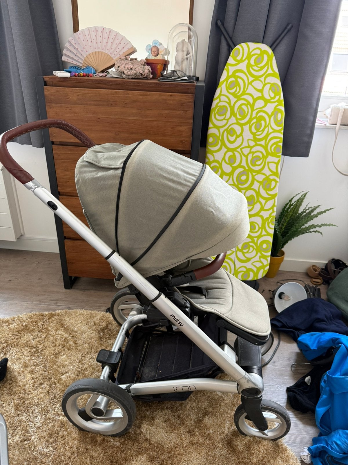 Mutsy kinderwagen met voetenzak en parapluutje, Ophalen, Gebruikt, Kinderwagen, Mutsy