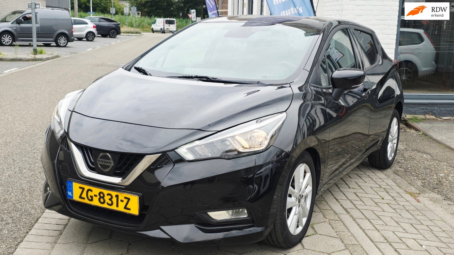 Nissan Micra 1.0 IG-T N-Connecta*1e eig*dealer onderhoud*cam, Auto's, Voorwielaandrijving, 101 pk, Euro 6, Zwart