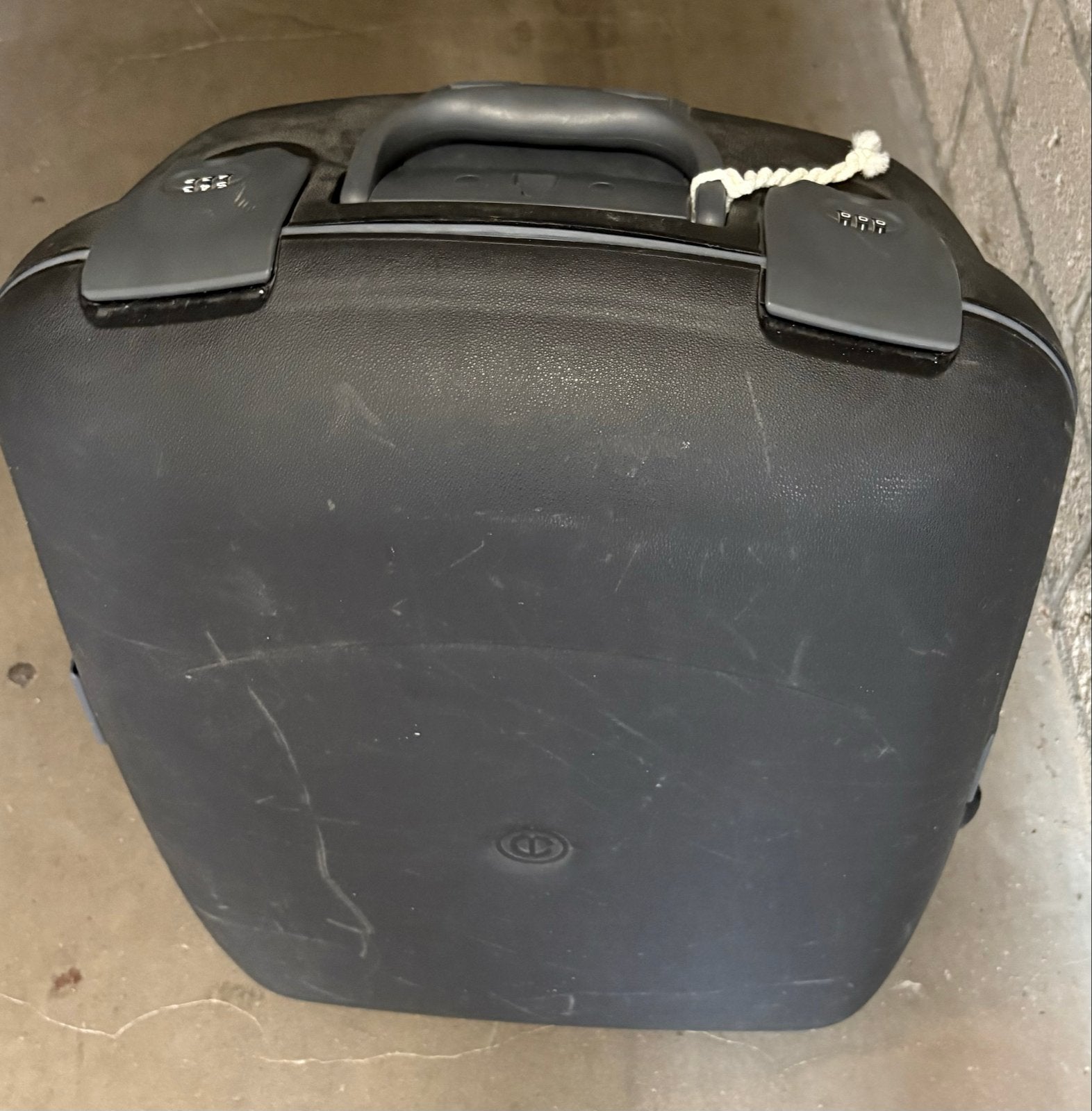 Carlton Koffer Zwart - Harde Koffer met Wieltjes en Slot, Ophalen, Gebruikt, 50 tot 60 cm, Hard kunststof