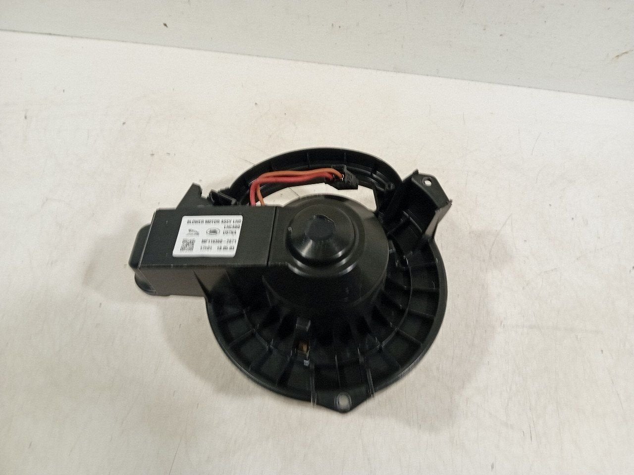 Kachel ventilator motor Jaguar XE, Auto-onderdelen, Airco en Verwarming, Jaguar, Gebruikt, Herkomst onderdeel bekend, 12 maanden garantie