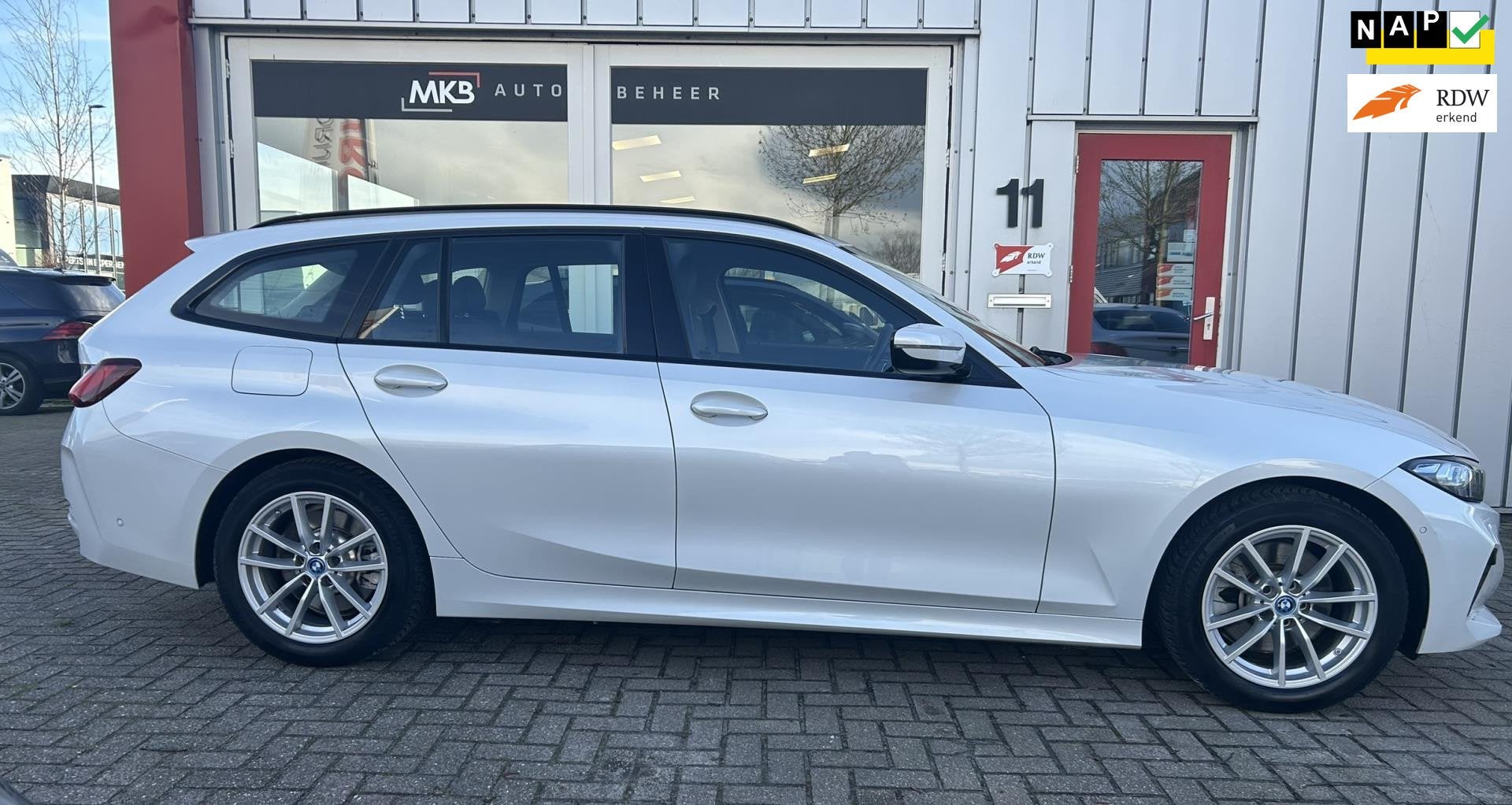 BMW 3-serie Touring 320E WideScreen/Leer/LED, Auto's, 1998 cc, Gebruikt, Euro 6, 4 cilinders