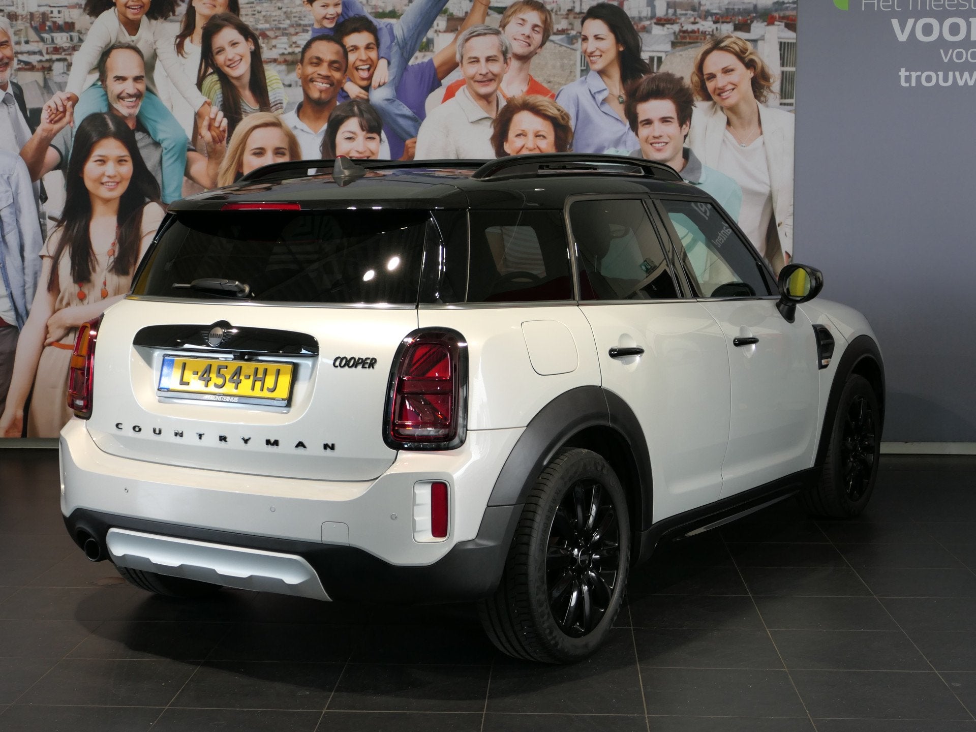MINI Countryman 1.5 Cooper MINI Yours - Occasion Lease vanaf, Auto's, 136 pk, Gebruikt, Countryman, Wit