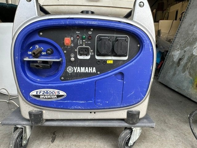 Generator Yamaha E2400iS, Ophalen, Gebruikt, Benzine, Geluidgedempt