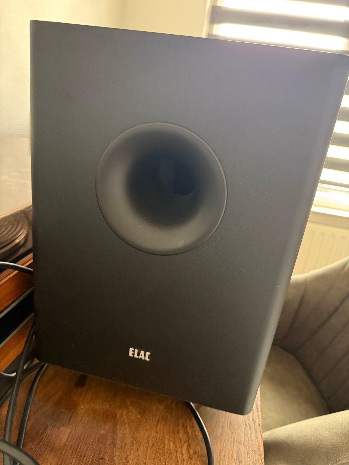 ELAC Bass 773 Subwoofer - Zeer goede staat, Audio, Tv en Foto, Subwoofer, Zo goed als nieuw, Basreflex, Ophalen