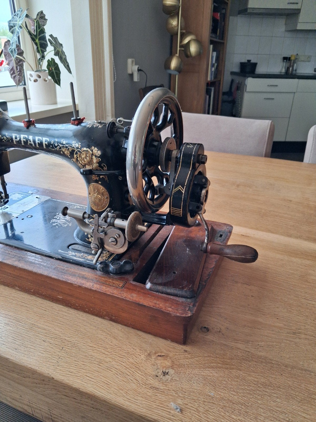 oude naaimachine, Ophalen