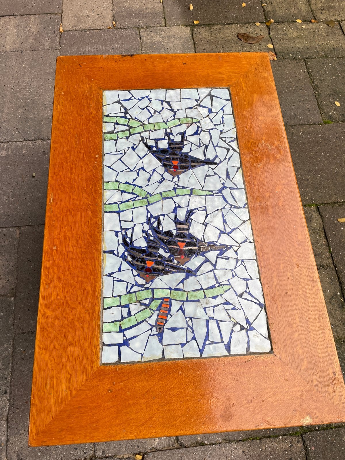 Unieke houten salontafel met mozaïek blad, Huis en Inrichting, 50 – 75, Gebruikt, Rechthoekig, Overige houtsoorten