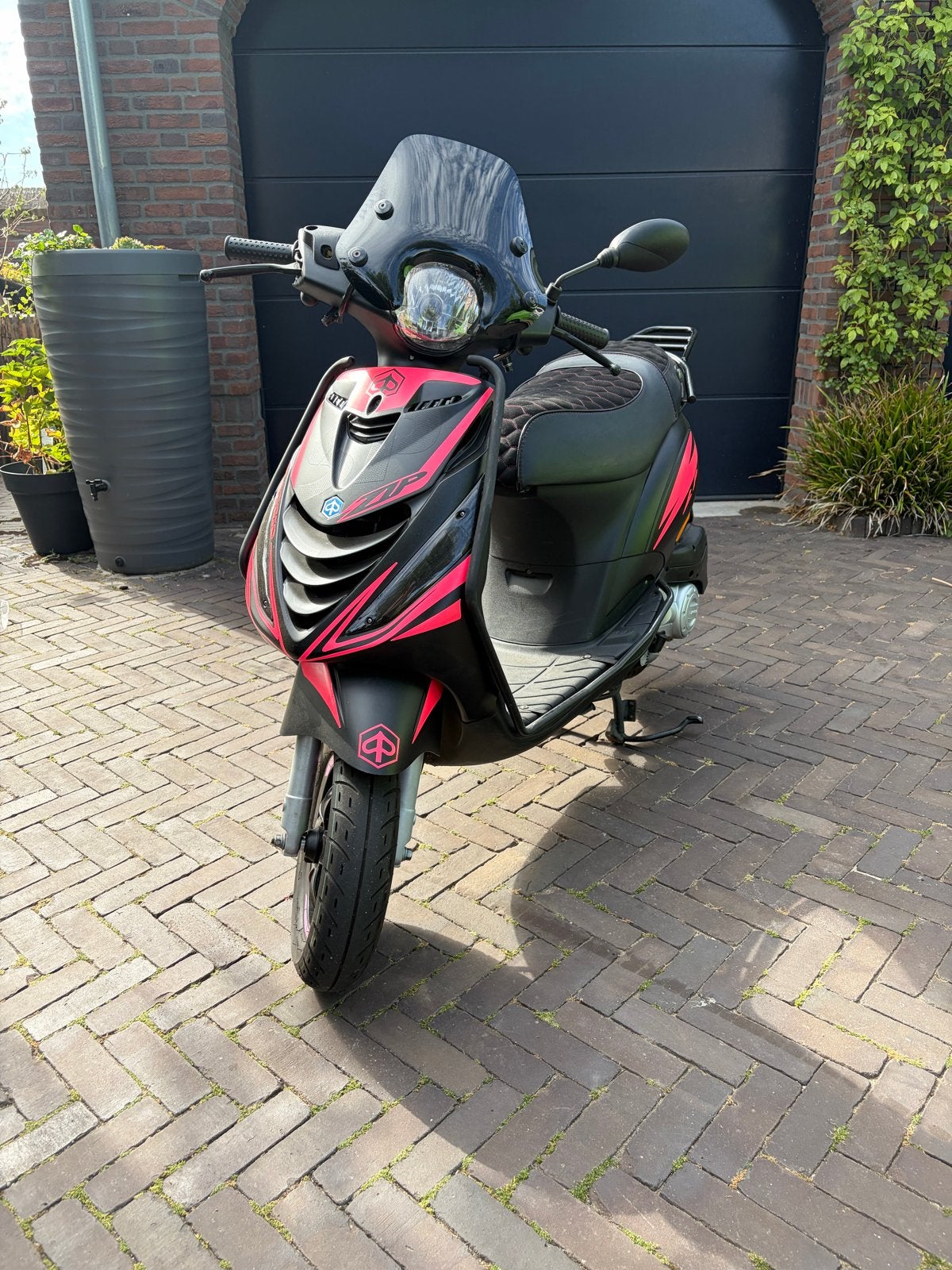 Piaggio Zip 4-takt 2024 - Zo goed als nieuw, Ophalen, Maximaal 45 km/u, Zip, Zo goed als nieuw