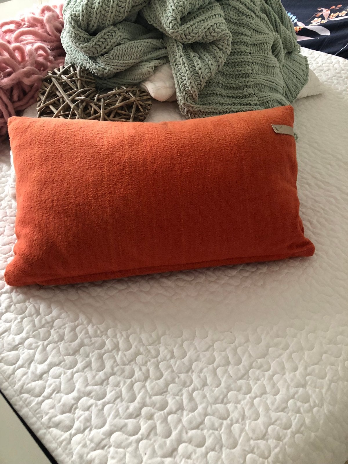 Mooi oranje kussen, Huis en Inrichting, Ophalen, Zo goed als nieuw, Oranje, Vierkant