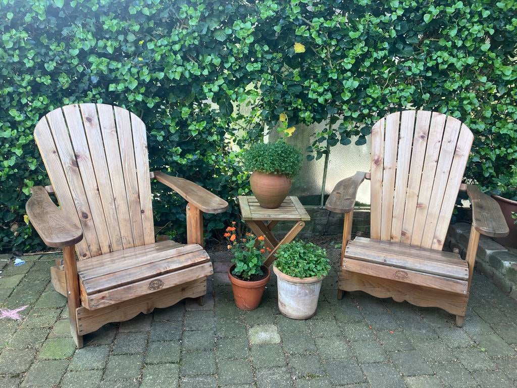 Twee comfortabele houten Adirondack tuinstoelen, Ophalen, Gebruikt, Hout
