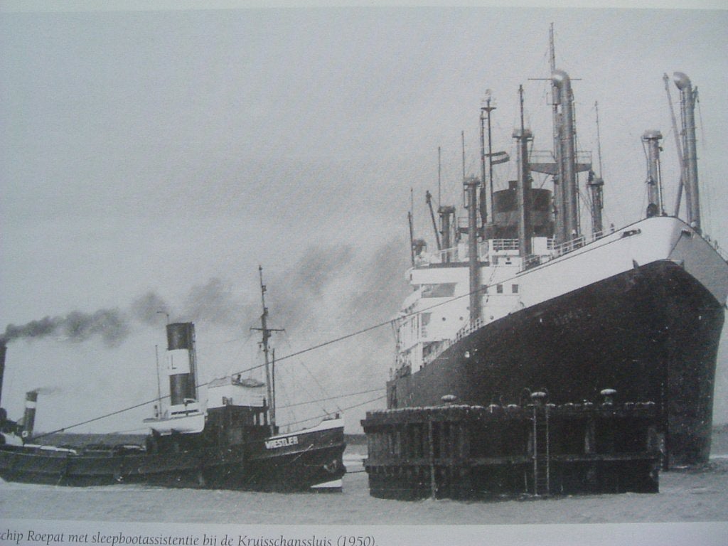 Sleepvaart en berging om de Zuid., 20e eeuw of later, C. Heijkoop, Ophalen of Verzenden, Zo goed als nieuw