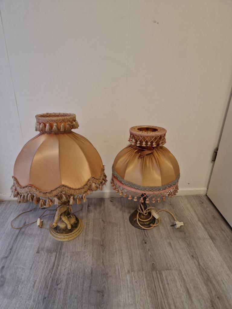 Set van 2 Vintage Tafellampen met Stoffen Kappen, Ophalen