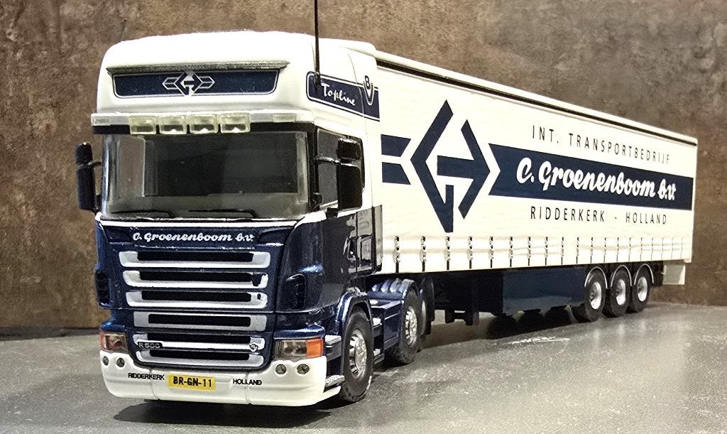 miniatuurvrachtwagen schaal 1:50, Hobby en Vrije tijd, Modelauto's | 1:50, Ophalen of Verzenden, Zo goed als nieuw, Bus of Vrachtwagen