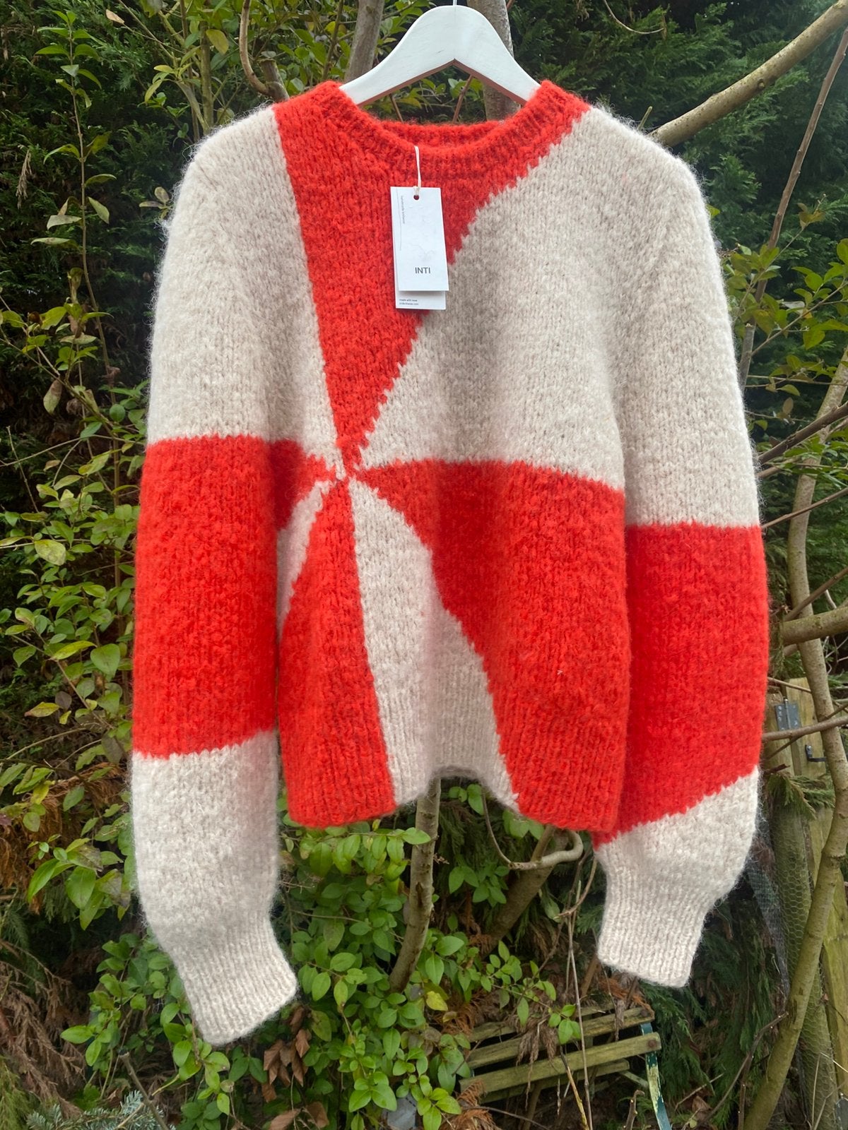 Prachtige nieuwe trui INTI baby alpacawol mt L, Verzenden, Nieuw, Maat 42/44 (L), Rood