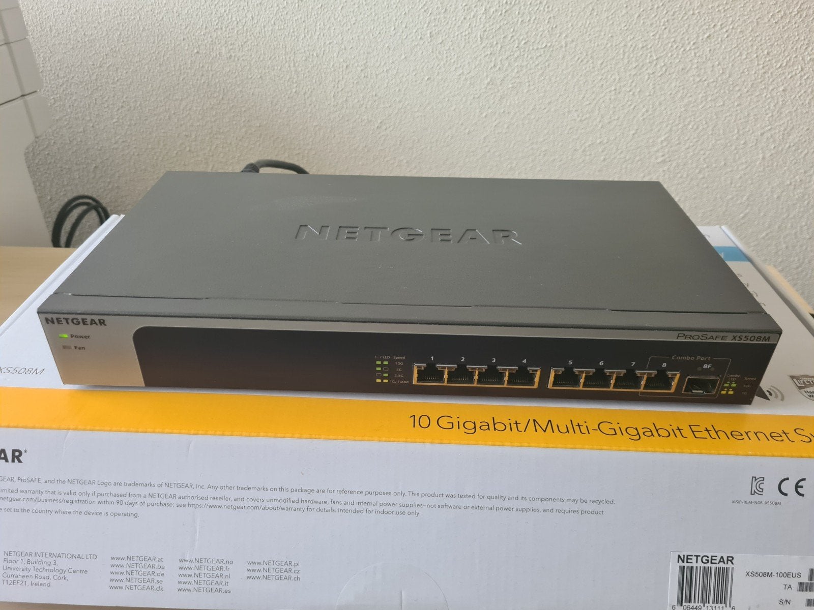 Netgear XS508M Unmanaged 10 Gigabit Ethernet Switch, Computers en Software, Netwerk switches, Ophalen