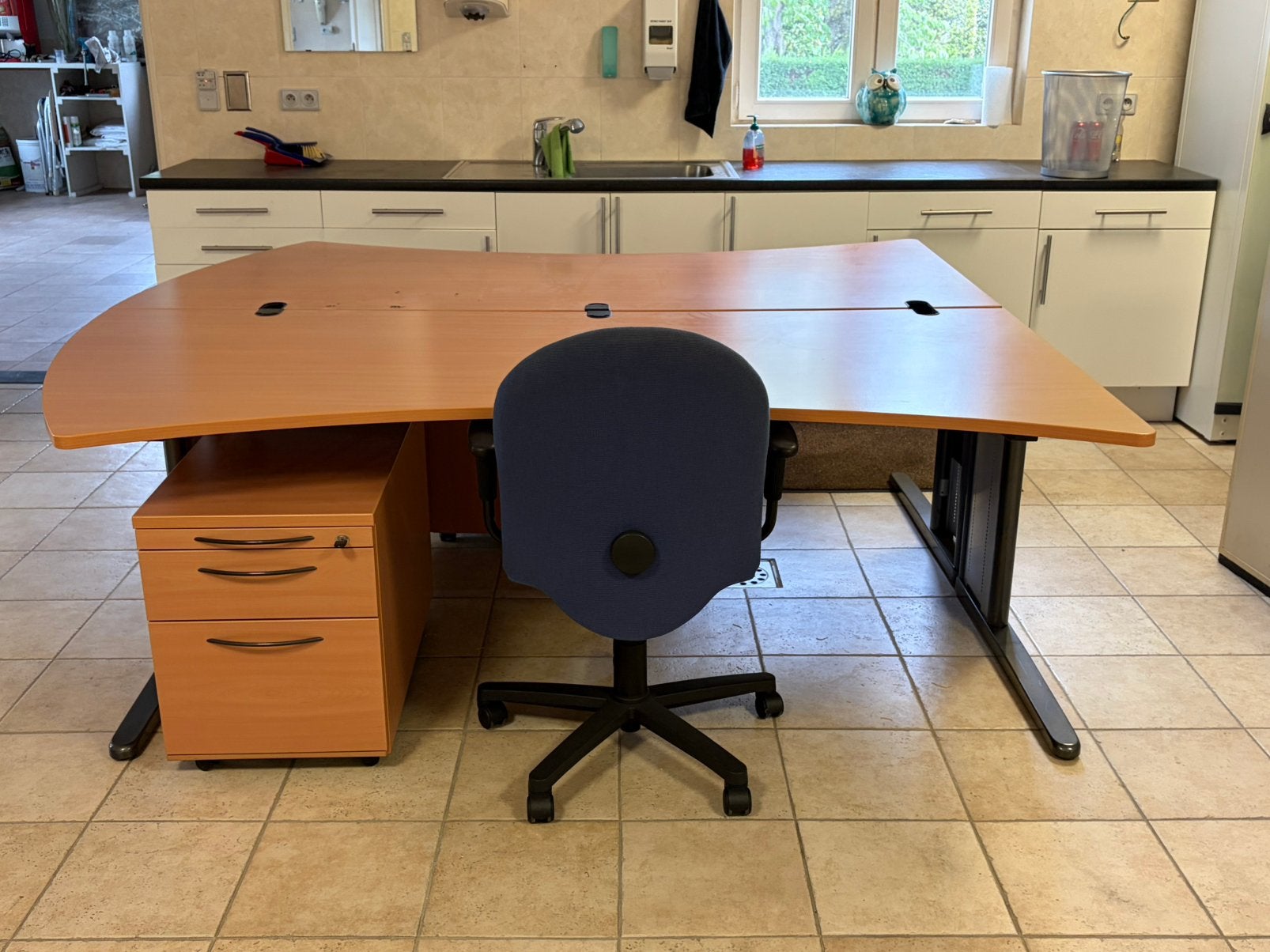 Te koop 2 buro’s konig & Neurath, Ophalen