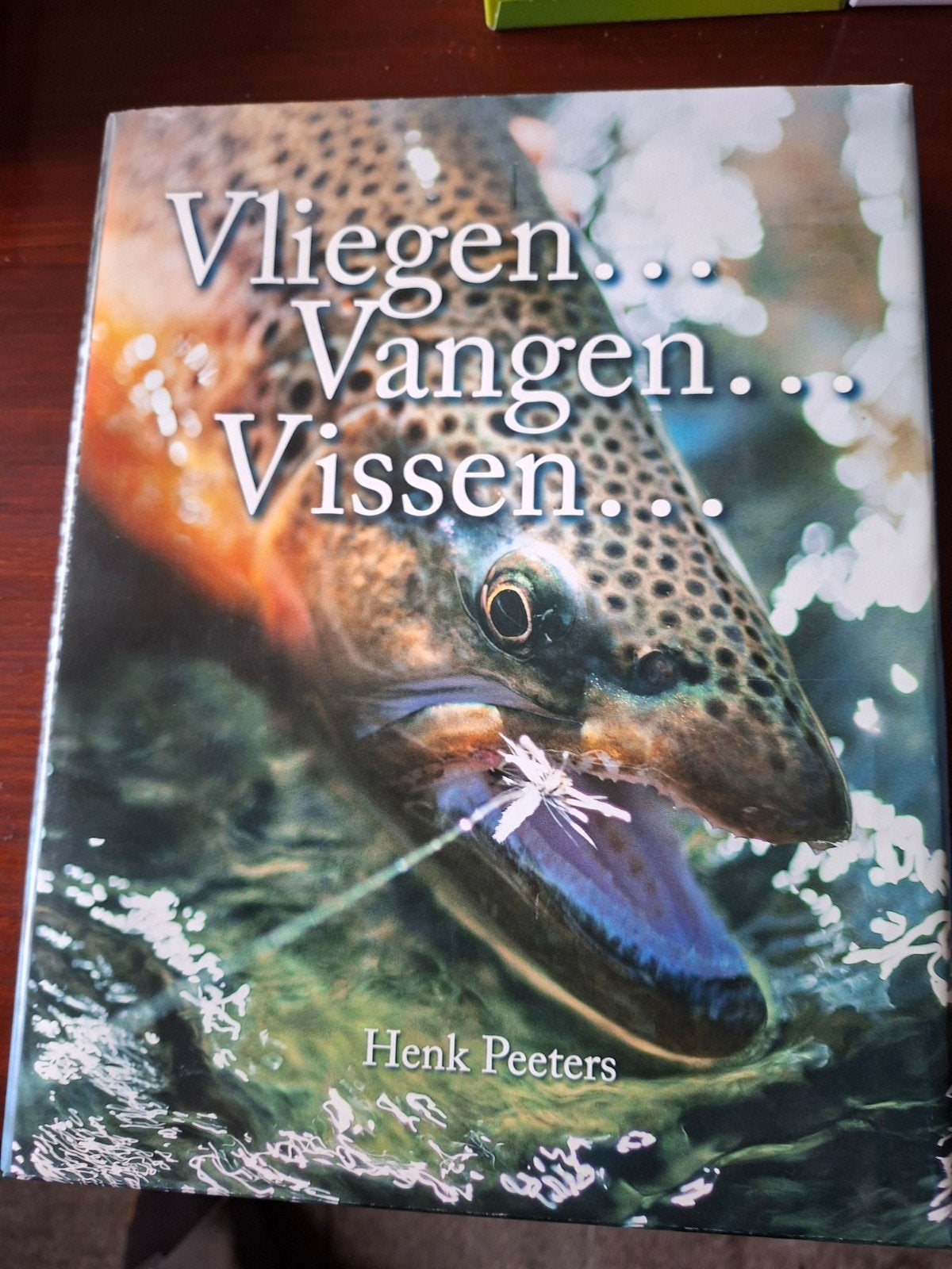 Vliegen... Vangen... Vissen... - Gesigneerd exemplaar, Ophalen of Verzenden, Nieuw, Henk Peeters, Watersport en Hengelsport
