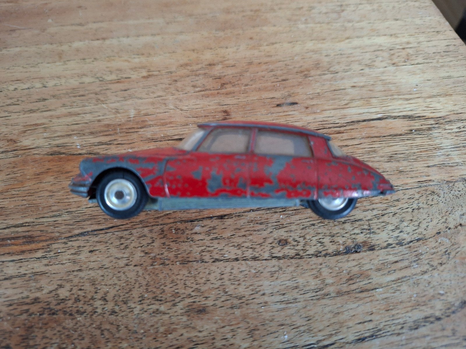 Corgi Toys Citroën DS 19 Modelauto - Vintage Rood, Ophalen of Verzenden, Gebruikt, Auto, Corgi