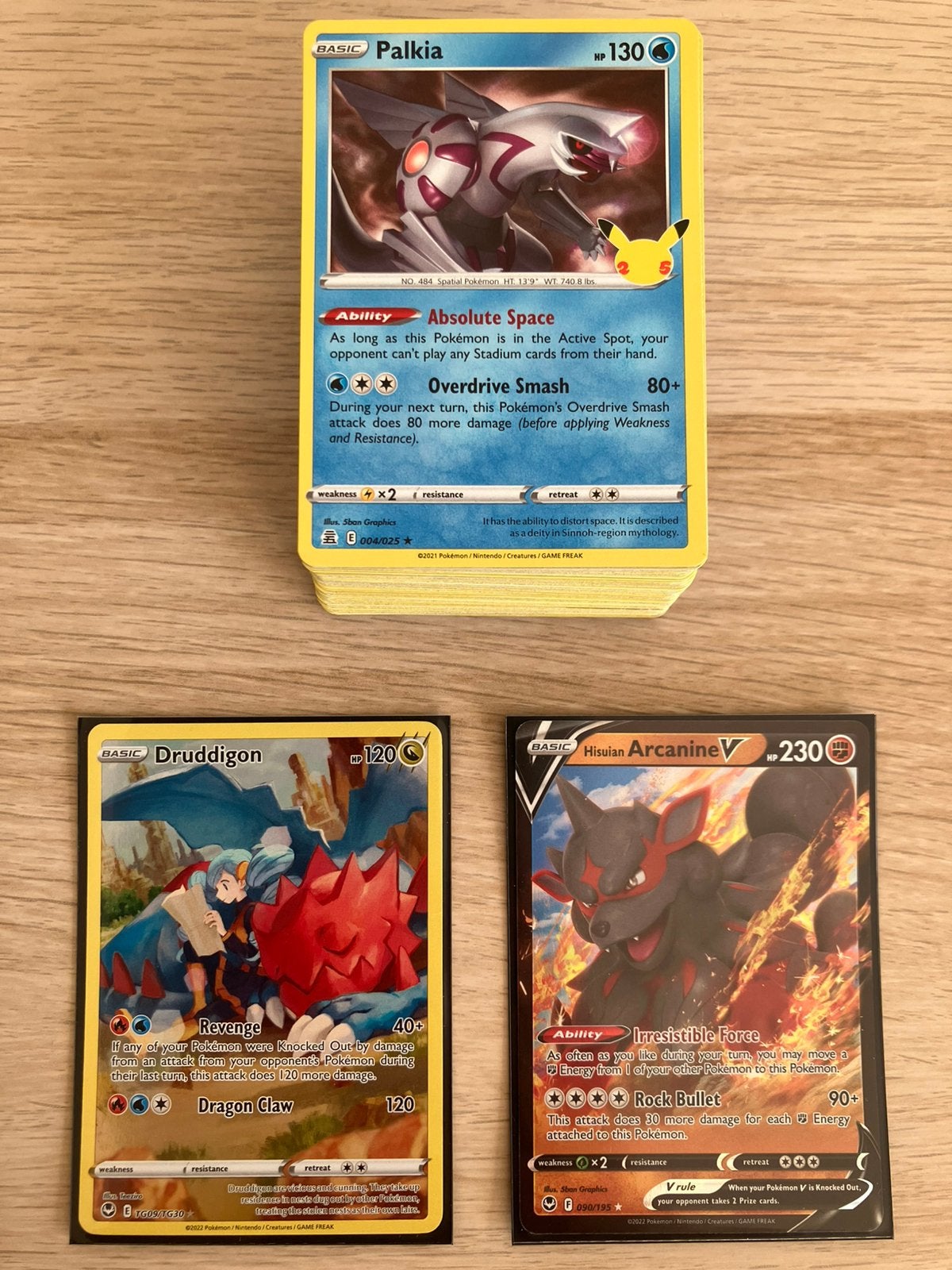 KADO TIP Set van 100 verschillende originele Pokemon kaarten, Ophalen of Verzenden, Zo goed als nieuw, Meerdere kaarten, Foil